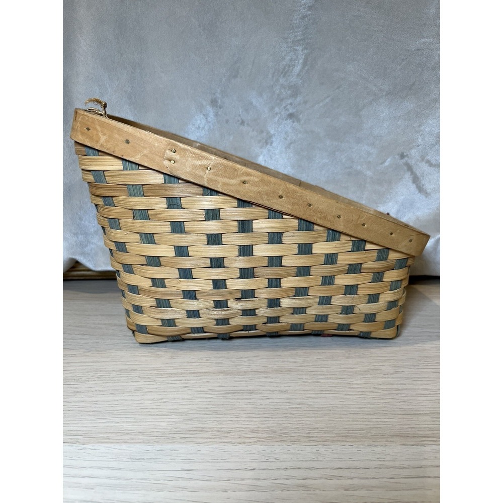 Karen Traub Originals Woven Basket 10x8x7 Tan Reds Greens Vintage 2000 LOVELY